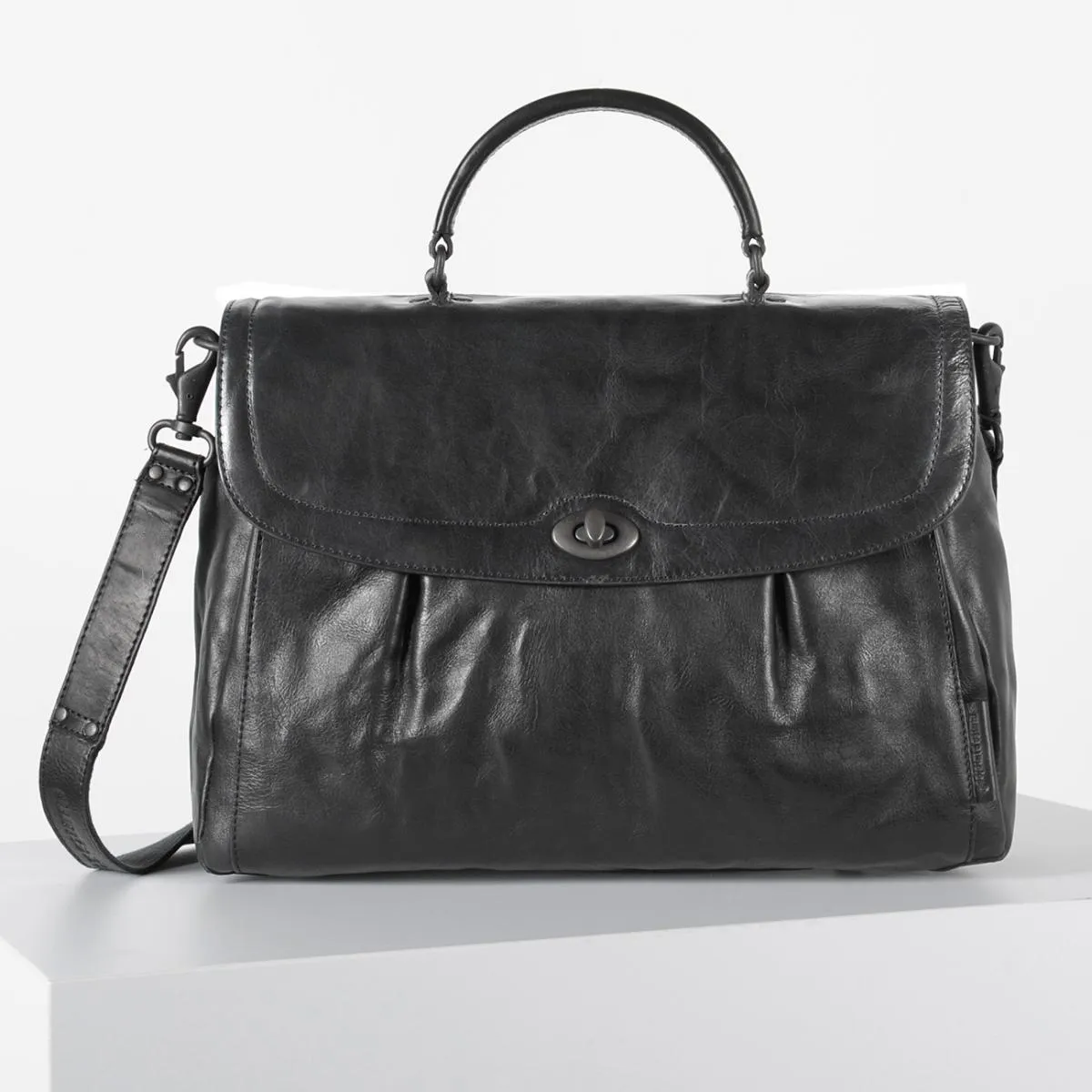 Aunts & Uncles - Mrs. Velvet Pie - Handbag