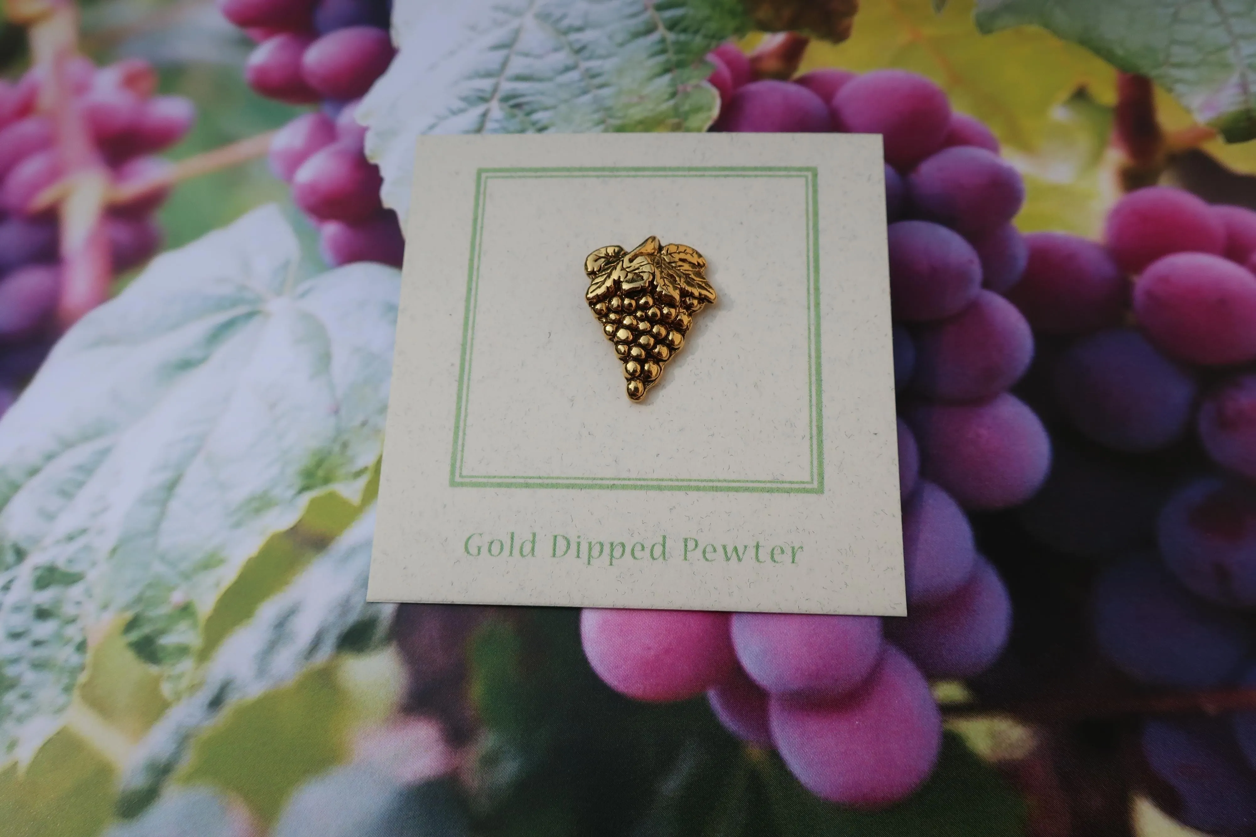 Grapes Gold Lapel Pin