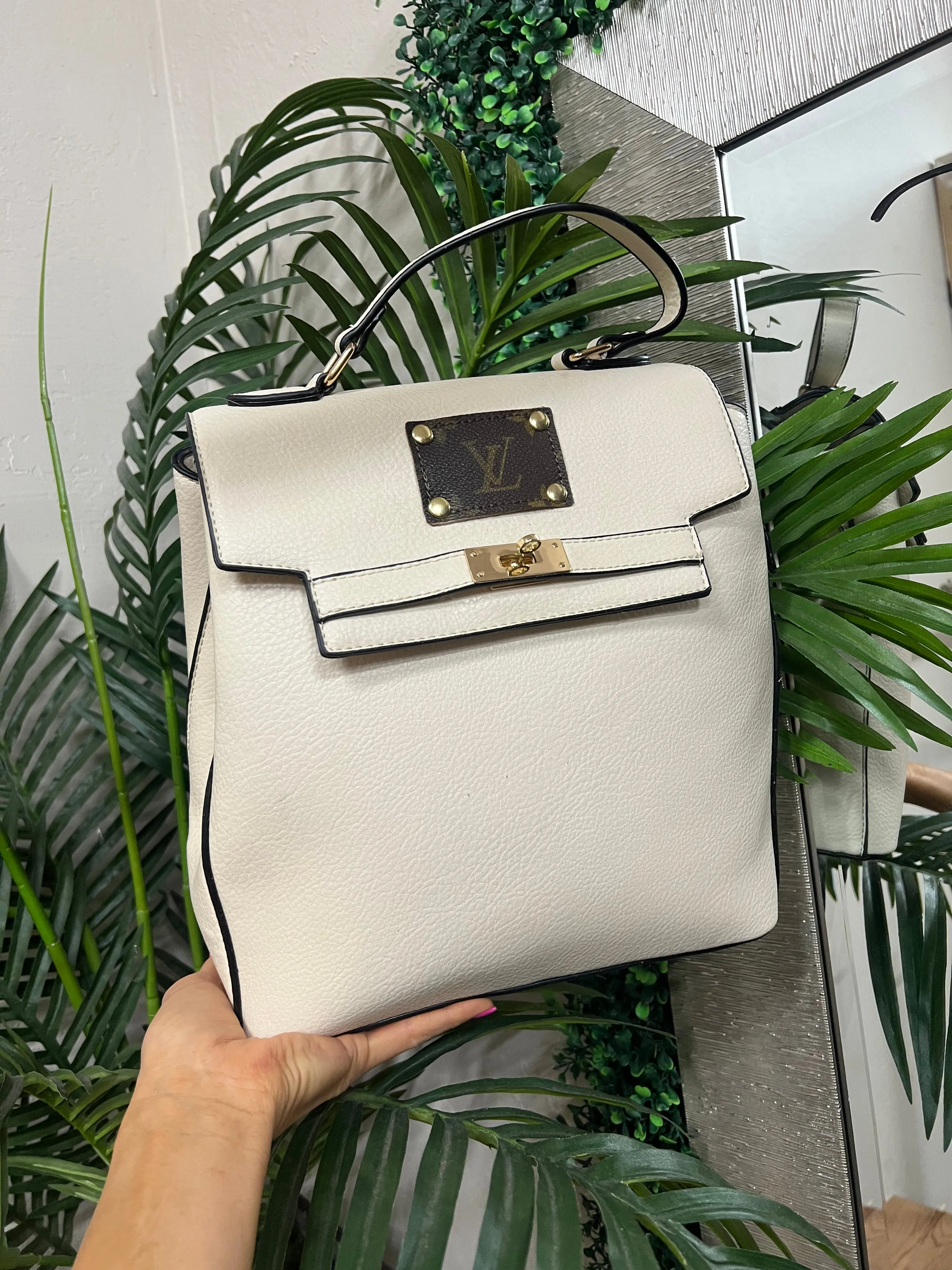 Handbag or Backpack - ivory