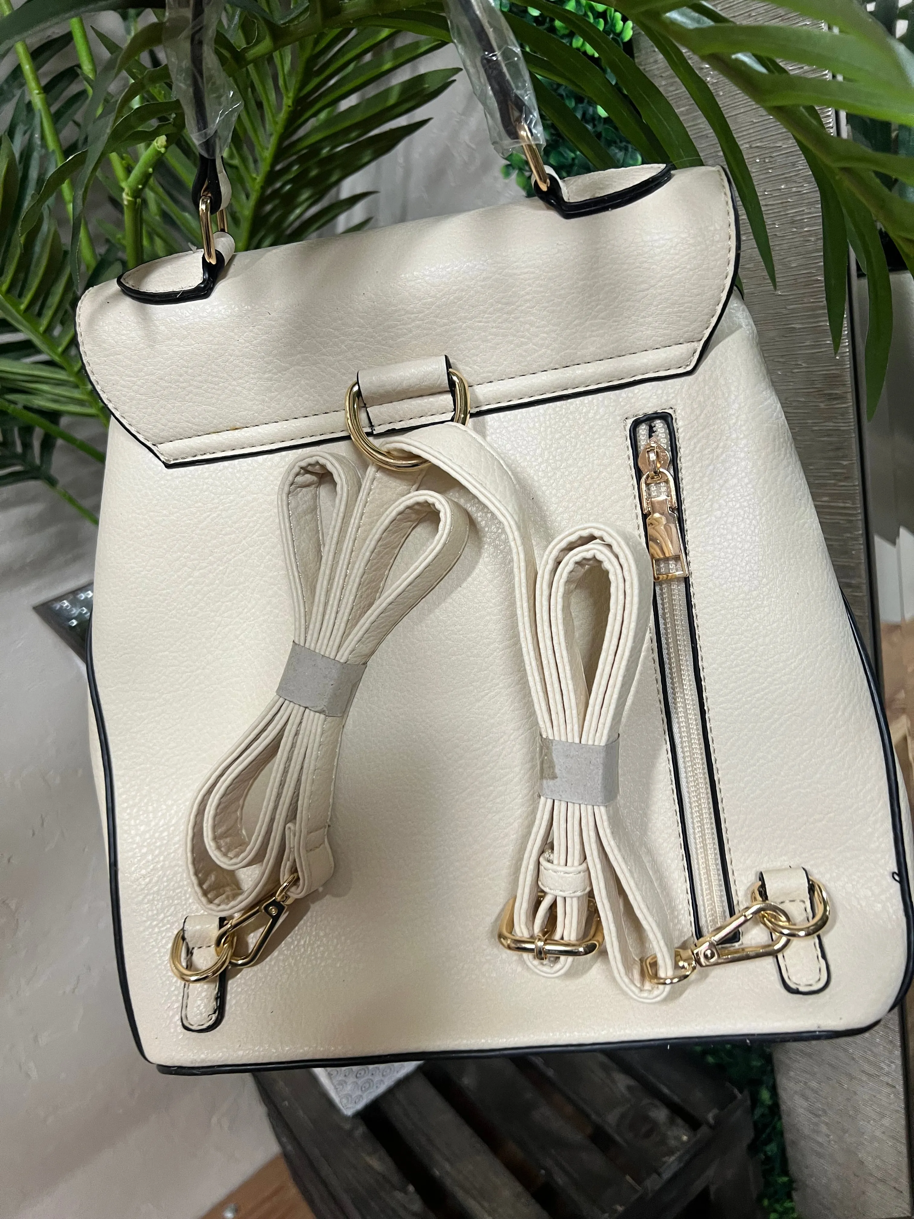 Handbag or Backpack - ivory