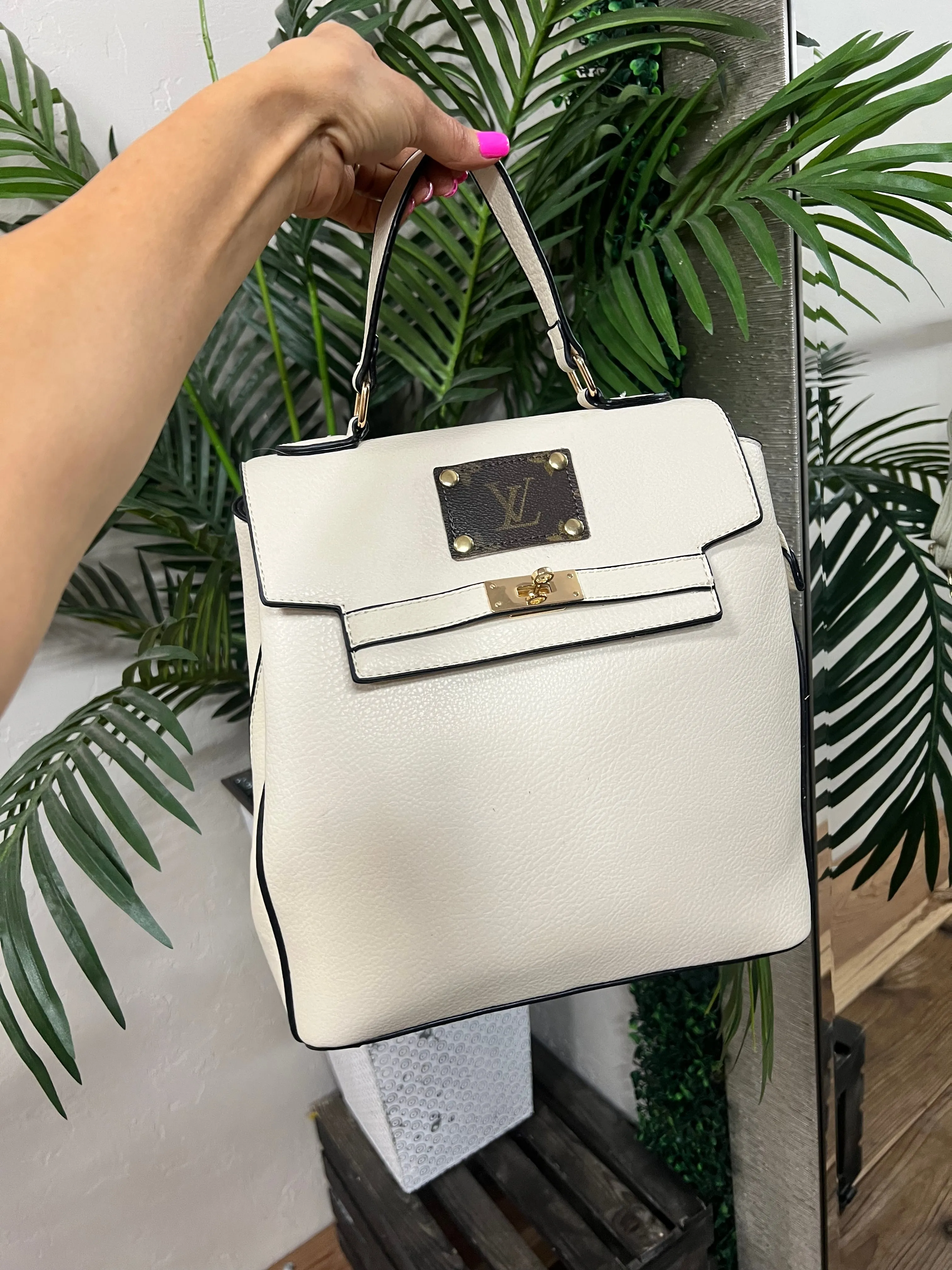 Handbag or Backpack - ivory