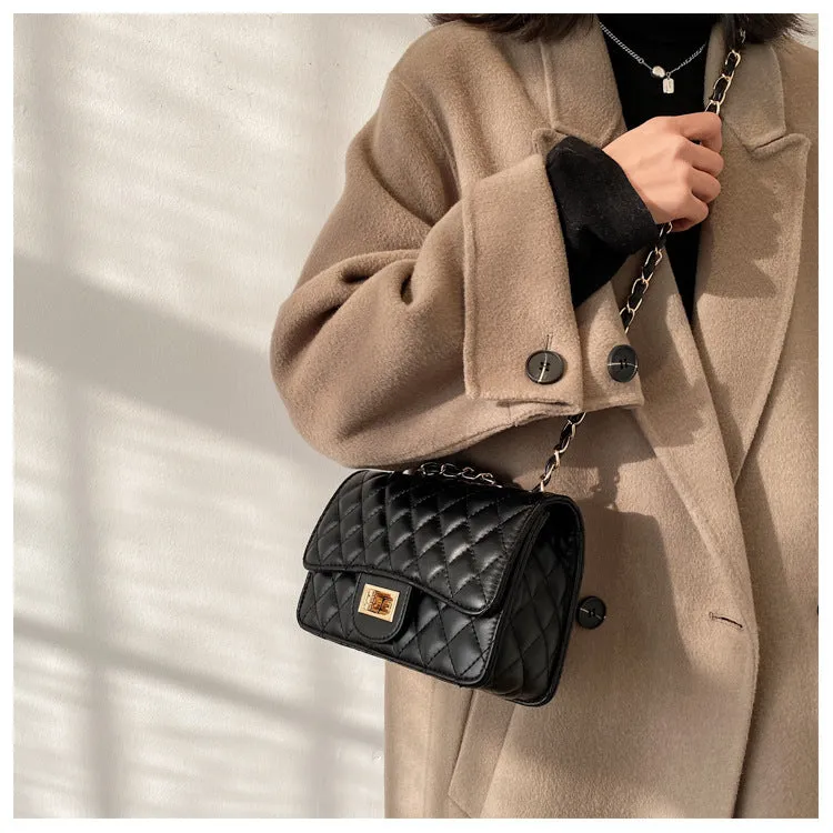 Hot New Arrival Fashionable Plaid Popular Handbag Black Chain Minimalist Buckle Trendy Mini Square Bag For Women