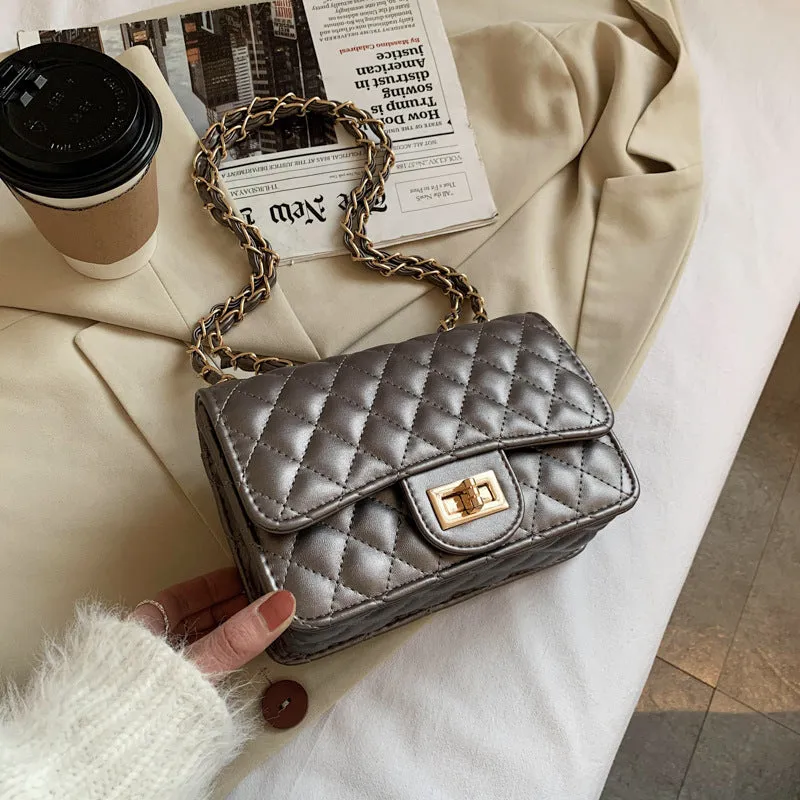 Hot New Arrival Fashionable Plaid Popular Handbag Black Chain Minimalist Buckle Trendy Mini Square Bag For Women