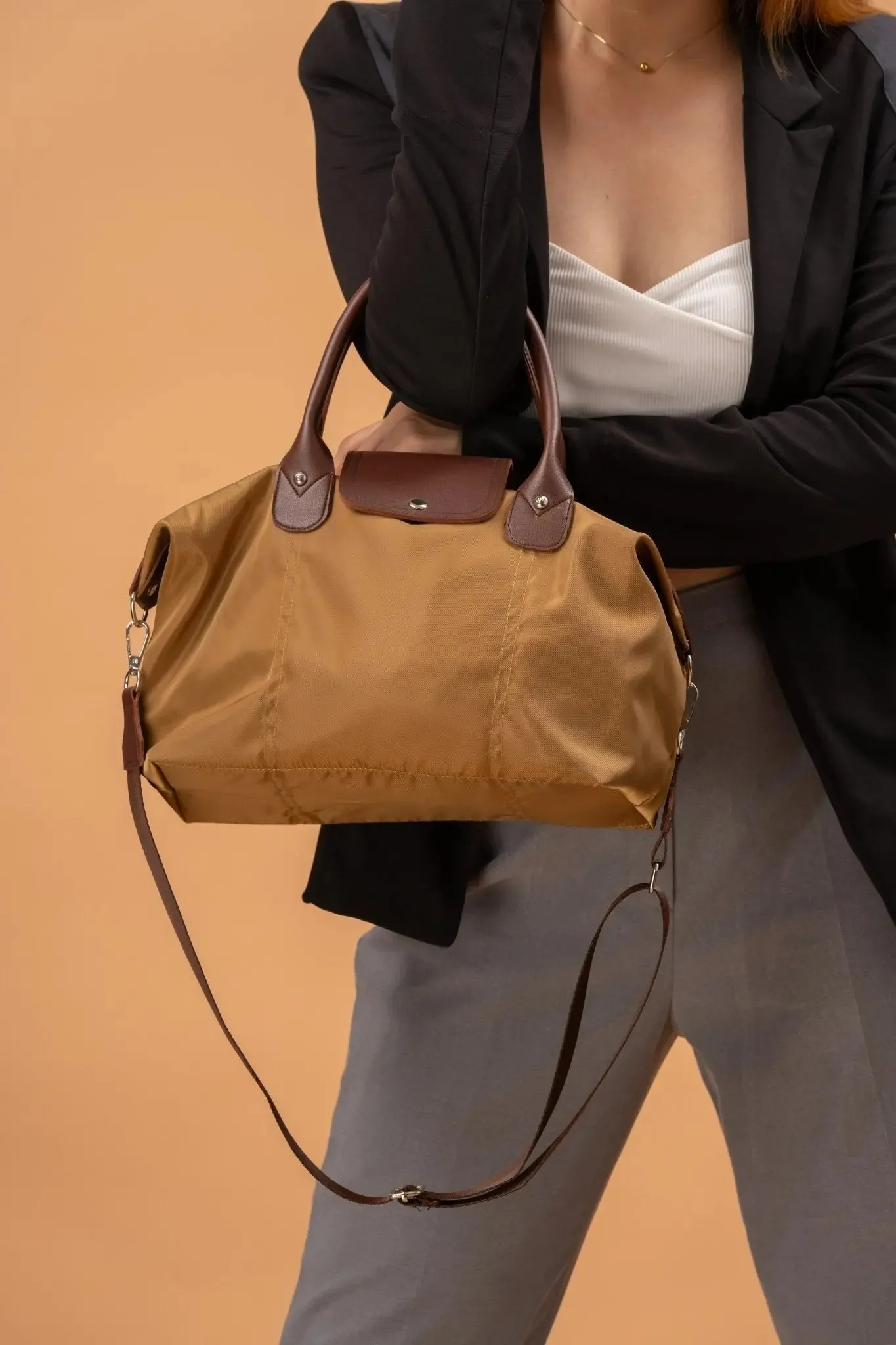 MARTHA Nylon Canvas Tote Bag in Coffee Brown