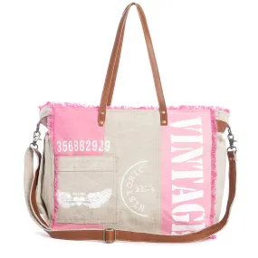 Queen Creek Weekender Bag in Pink