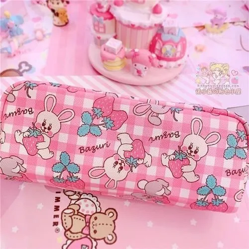 Strawbunny Storage Bag